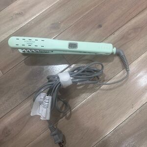 Voloom Rootie hair Volumizing iron 3/4”